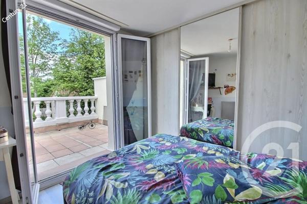 Maison à vendre  6 pièces - 150 m 2   CHATEAU THIERRY  - 02