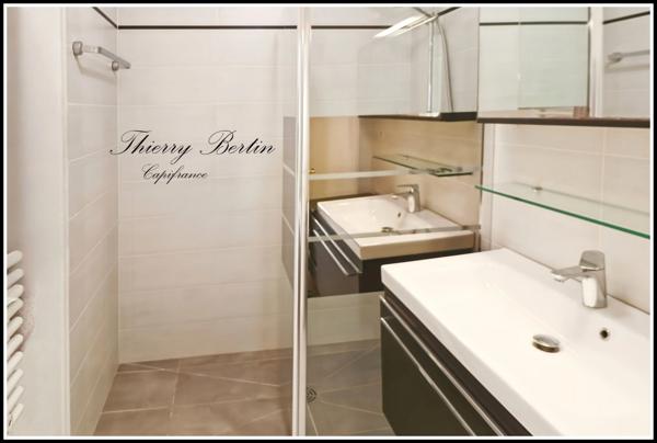 Appartement à vendre 3 pièces FREJUS (83)