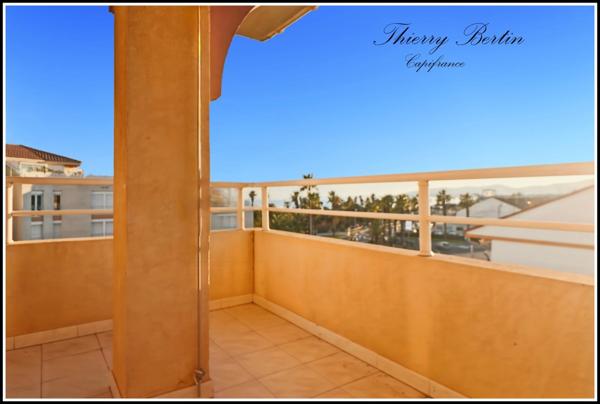 Appartement à vendre 3 pièces FREJUS (83)