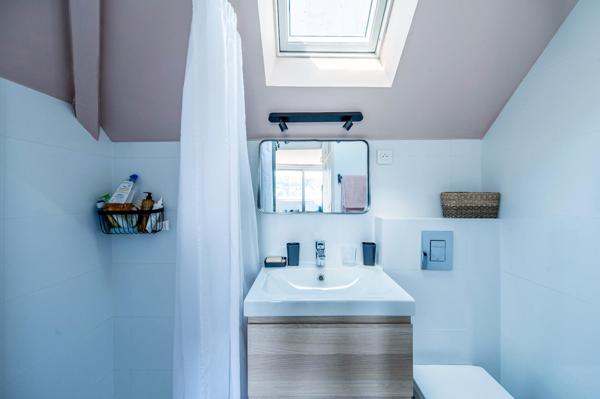 Magnifique maison de famille en meulières avec un superbe jardin de 1300m2