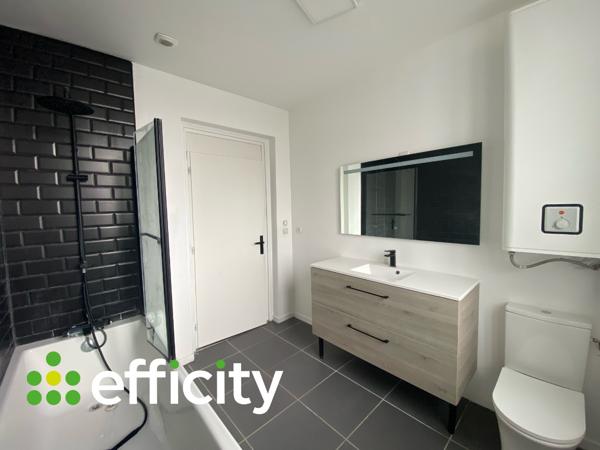 Appartement
         3 pièces
        - 82 m² 125 700 € *