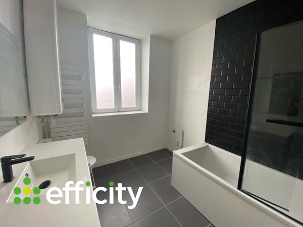 Appartement
         3 pièces
        - 82 m² 125 700 € *