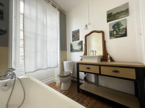 MAISON DE VILLE AVEC 5 CHAMBRES, JARDIN ET GARAGE