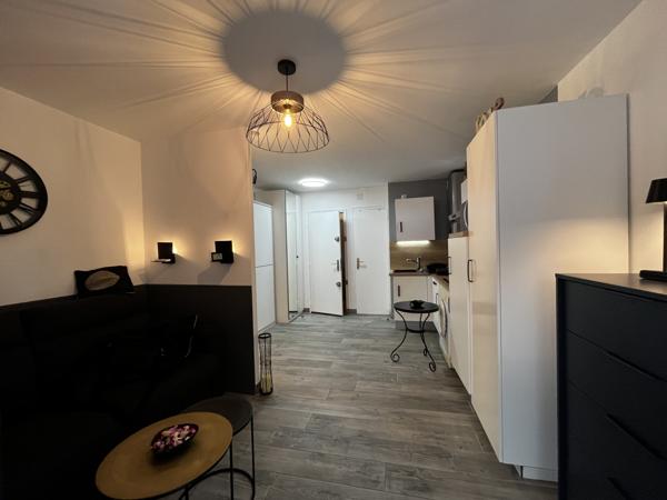 Le Cap d'Agde (34300) DEPT 34 - LE CAP D'AGE. STUDIO CABINE, 4 COUCHAGES. MEUBLÉ