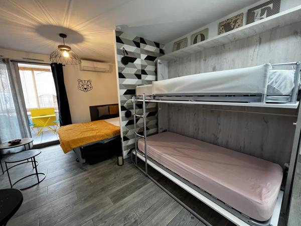 Le Cap d'Agde (34300) DEPT 34 - LE CAP D'AGE. STUDIO CABINE, 4 COUCHAGES. MEUBLÉ