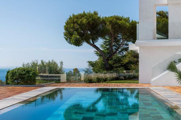 Vente Maison contemporaine Roquebrune-Cap-Martin 6 Pièces 239.25 m²