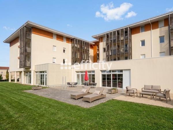 Appartement
         1 pièce
        - 44 m² 134 000 € *