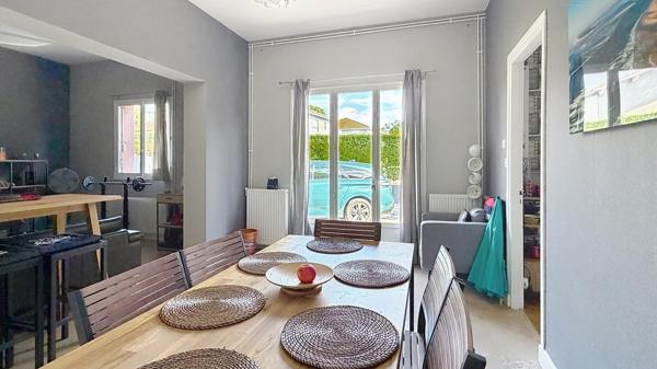 169 M2 de plain-pied sur 840 m² de terrain.