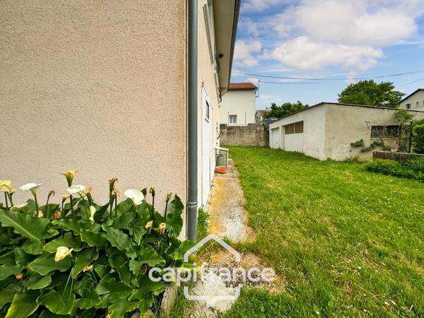 Maison à vendre 5 pièces de 75m² à Roussillon (38)