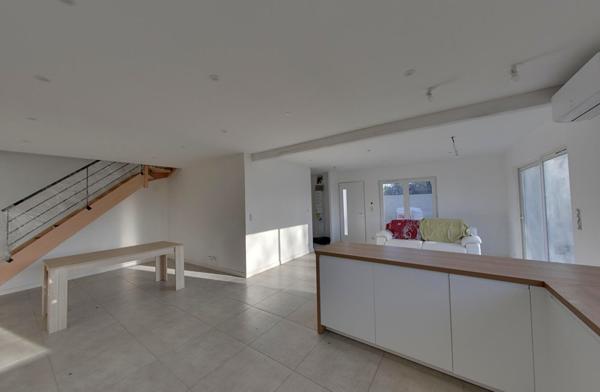 Meauzac : Maison de ville neuve avec jardin, 5 pièce(s) 148 m2