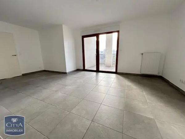 Appartement à louer 4 pièces 79.05m²