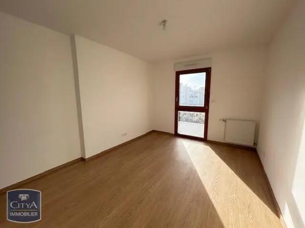 Appartement à louer 4 pièces 79.05m²
