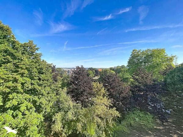 Appartement 119 000 € Aubergenville 4 p 74 m² DPE D