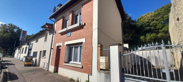 Immeuble à vendre Hardricourt - 3 appartements loués - 150 m²