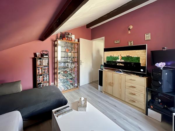 Immeuble à vendre Hardricourt - 3 appartements loués - 150 m²