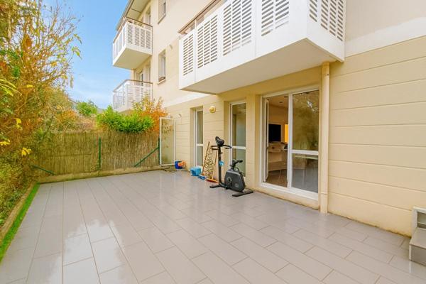 Appartement Ecquevilly 4 pièce(s) 75 m2