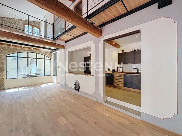 Maison d'architecte atypique 5 pièces de 145.7 m2 avec extérieur & piscine au coeur de Marcorignan à proximité de Narbonne 11120