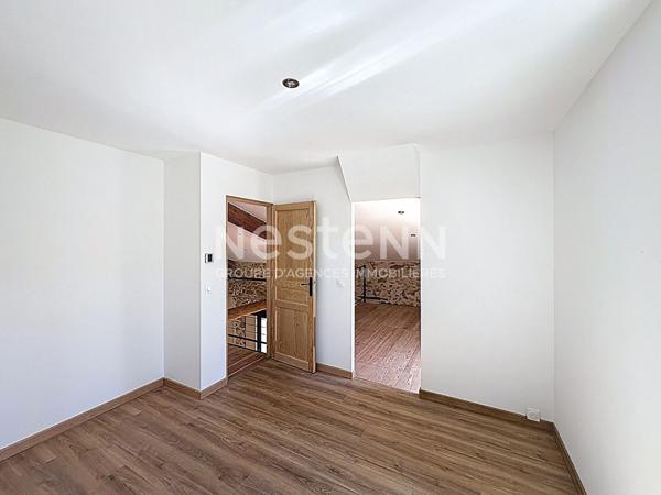 Maison d'architecte atypique 5 pièces de 145.7 m2 avec extérieur & piscine au coeur de Marcorignan à proximité de Narbonne 11120