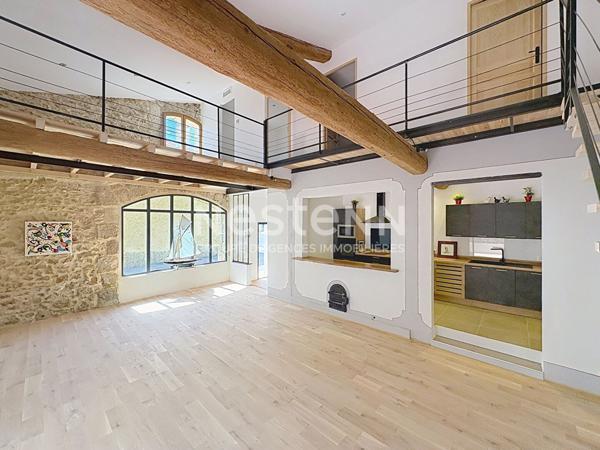 Maison d'architecte atypique 5 pièces de 145.7 m2 avec extérieur & piscine au coeur de Marcorignan à proximité de Narbonne 11120