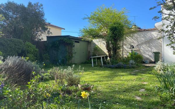 Maison à vendre    3 pièces •  Floirac