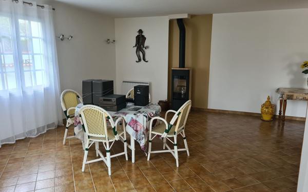 Maison à vendre    5 pièces •  Royan