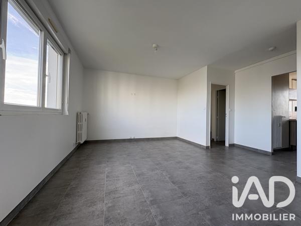 Location appartement 3 pièces 62,63 m² Châlons-en-Champagne