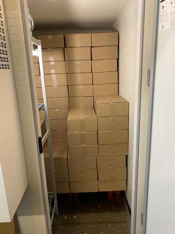 Trés bon fond de commerce, sur une rue piétonne ,