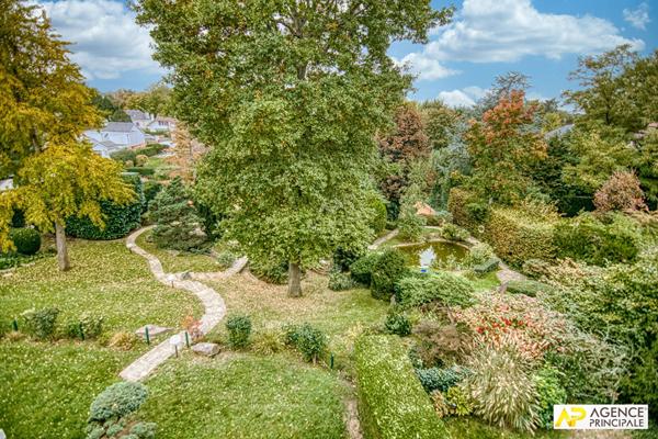 Versailles Glatigny Appartement 6 pièces 174 m² 1er et dernier étage avec ascenseur, terrasses de 91m² et 3 places de parking en sous-sol €1 395 000 ** - Référence 27209