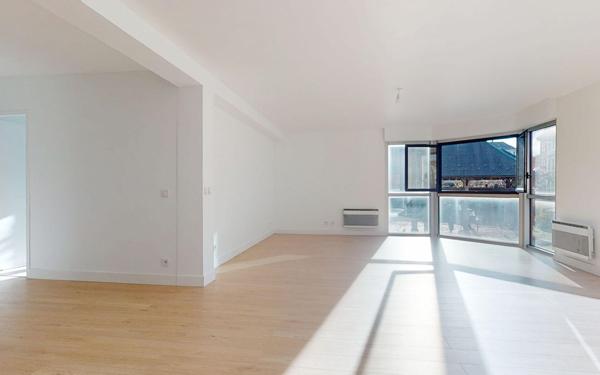 Appartement à vendre    3 pièces • 80 m2 La Roche-sur-Foron