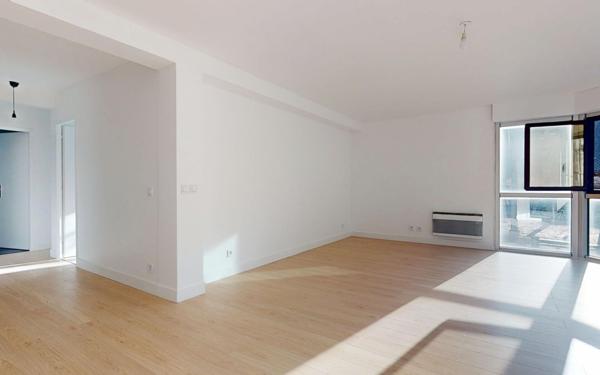 Appartement à vendre    3 pièces • 80 m2 La Roche-sur-Foron