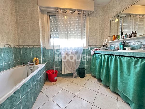 Maison à vendre à Mourenx, 6 pièces, 4 chambres