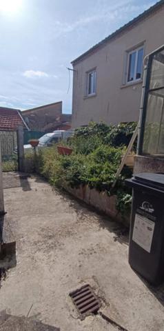 Maison à ROMILLY-SUR-SEINE, 10100 - 2 pièces 107m²