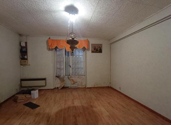 Maison à ROMILLY-SUR-SEINE, 10100 - 2 pièces 107m²