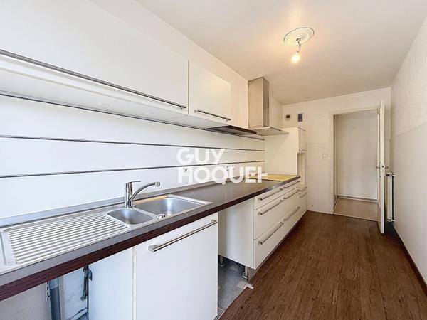 Appartement 3 pièces à louer au coeur de Mandelieu-la-Napoule, avec garage