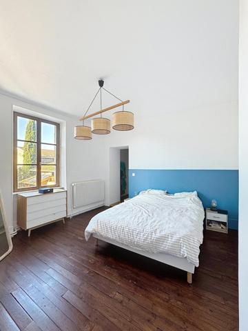 Maison rénovée 185m² au centre de Jarcieu