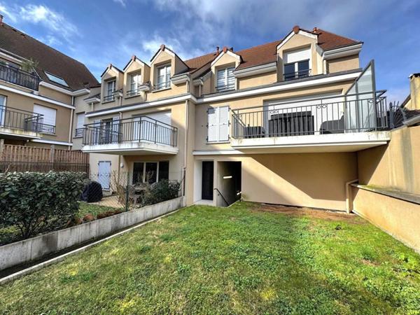 Appartement 39 m2 - F2 - 2 places parkings- 78760 Jouars-Pontchartrain