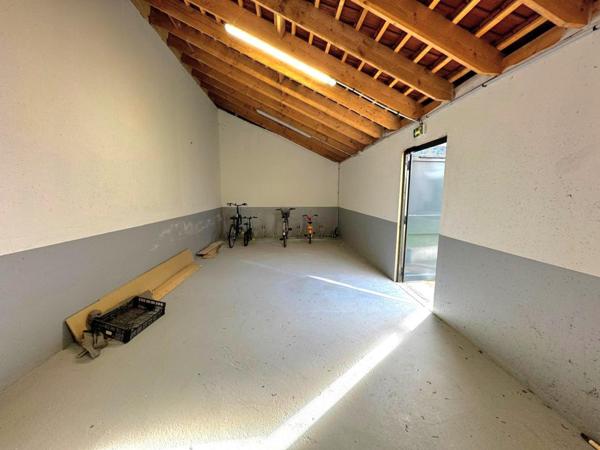 Appartement 39 m2 - F2 - 2 places parkings- 78760 Jouars-Pontchartrain