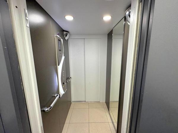 Appartement 39 m2 - F2 - 2 places parkings- 78760 Jouars-Pontchartrain