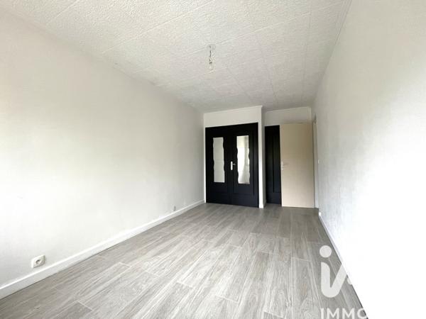 Appartement à vendre 3 pièces 65 m² Saint-Fargeau-Ponthierry