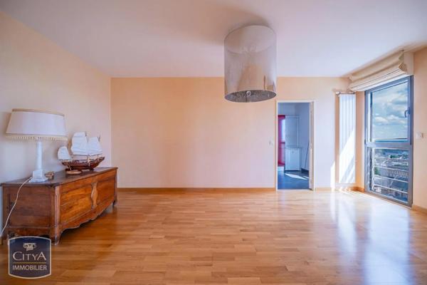 Appartement à vendre 6 pièces 200.06m²