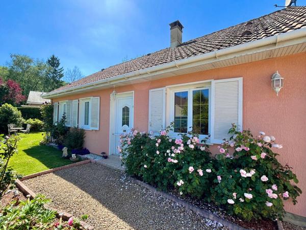 Maison  plain-pied : 4 pièce(s) 90 m2 - Jardin et garage