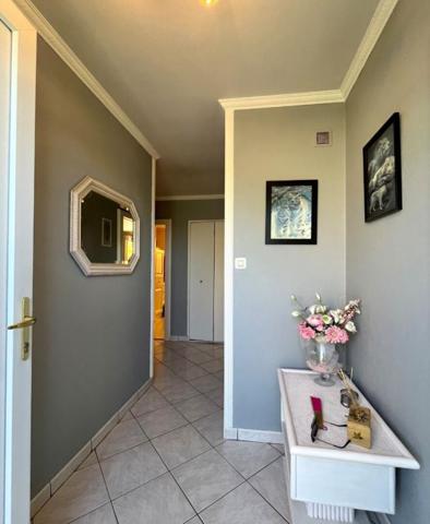 Maison  plain-pied : 4 pièce(s) 90 m2 - Jardin et garage