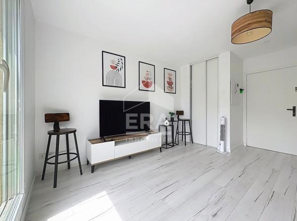 À louer Charmant T2 meublé entièrement rénové avec balcon et piscine