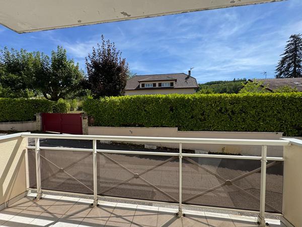 EXCLUSIVITÉ - APPARTEMENT 4 PIÈCES AU CALME À LONS-LE-SAUNIER 4 pièce(s) 77.15 m2