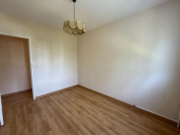EXCLUSIVITÉ - APPARTEMENT 4 PIÈCES AU CALME À LONS-LE-SAUNIER 4 pièce(s) 77.15 m2