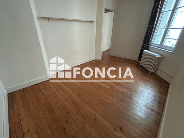 Location Appartement 3 pièces 62.3 m² - 9 RUE ERNEST PEROCHON Niort 79000