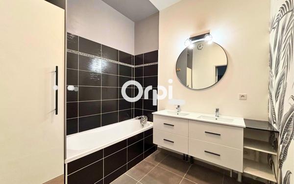 Appartement à vendre    3 pièces • 73,83 m2 Mons-en-Baroeul