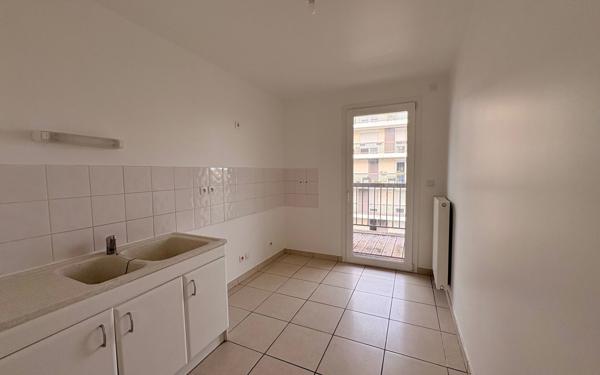 Appartement à louer    3 pièces • 71,37 m2 Caen