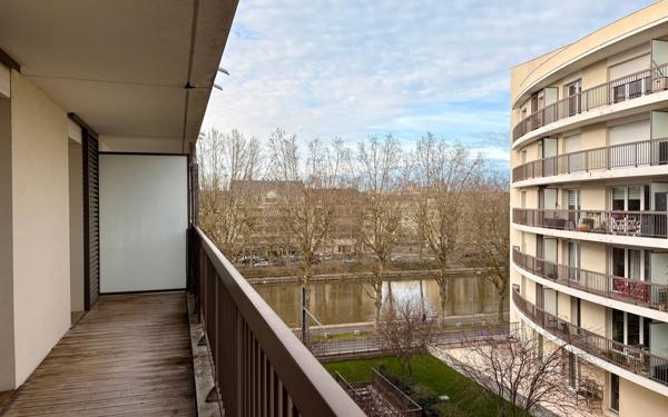 Appartement à louer    3 pièces • 71,37 m2 Caen