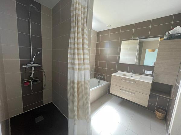 Appartement lumineux Parc paysager d'environ 85 m²